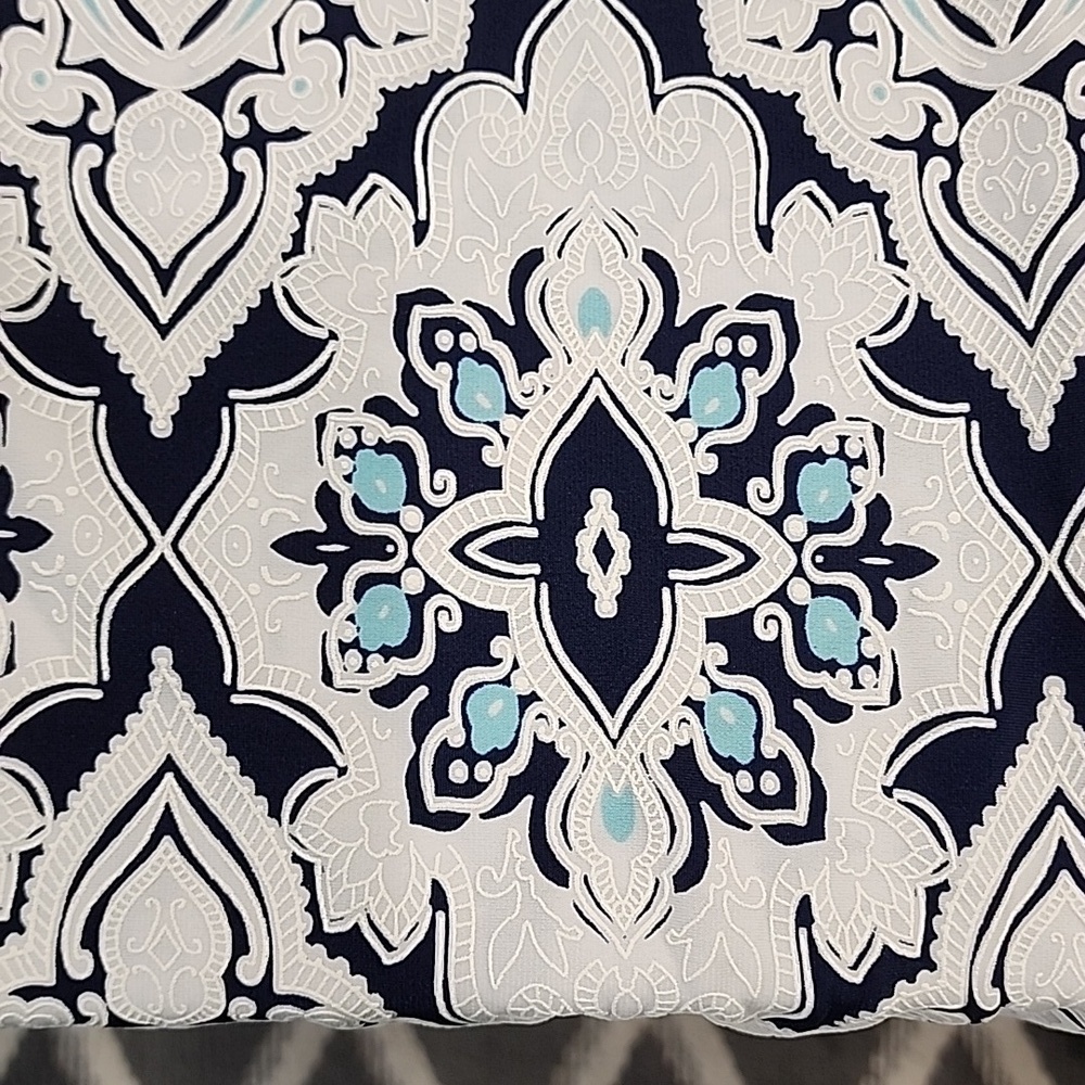 STUDIO ONE DRESS - Picture 6 of 6